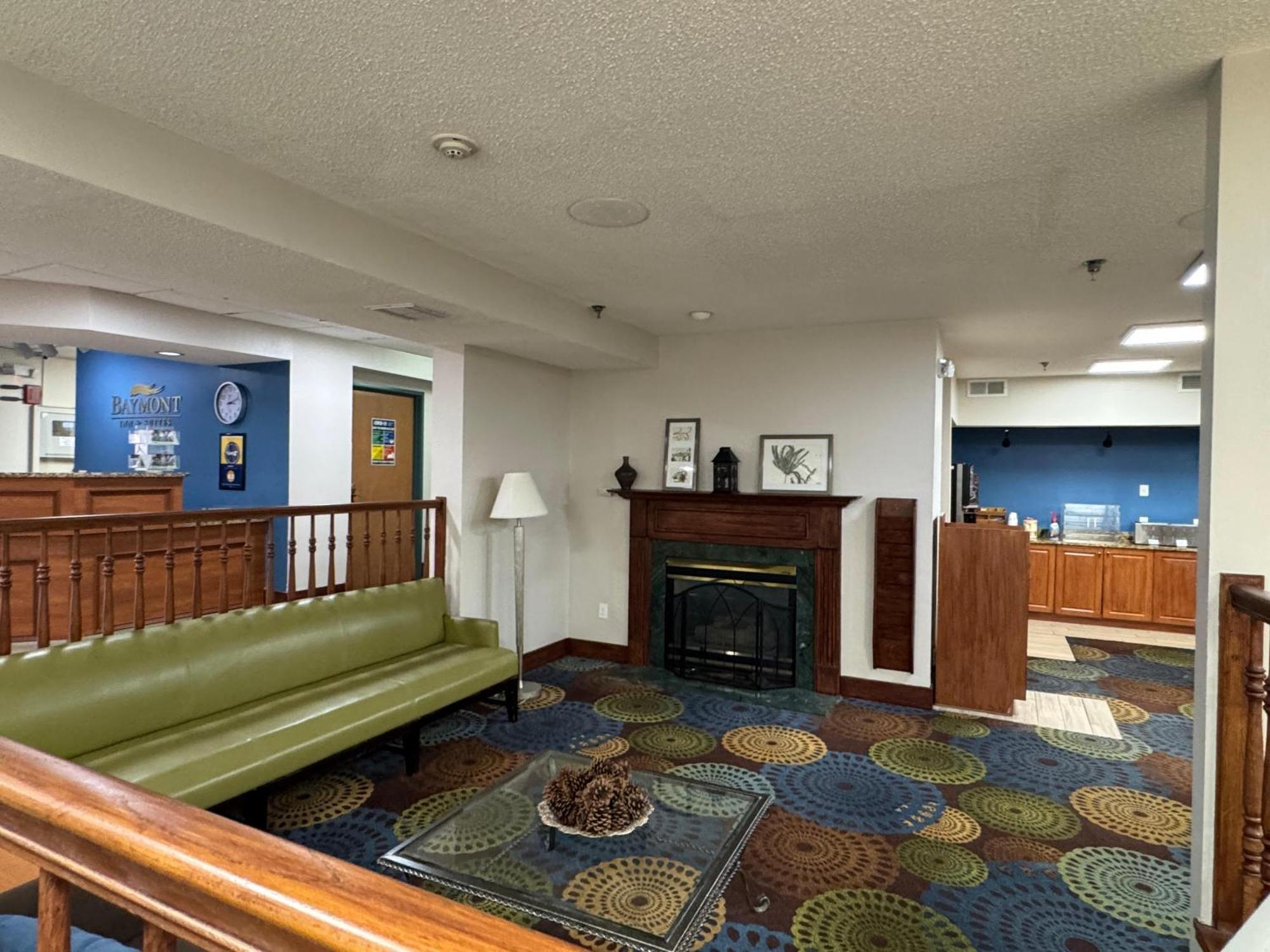Baymont By Wyndham Mishawaka South Bend Area Hotel Exterior foto